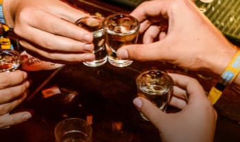 3 free welcome shots Berlin