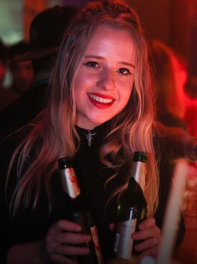 3 authentic bars + 1 nightclub Berlin