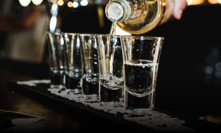 60 mins UNLIMITED DRINKS Prague